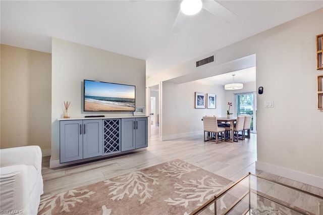 788 Park Shore DR # G17, Naples, FL 34103