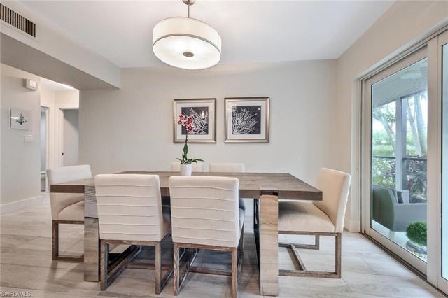 788 Park Shore DR # G17, Naples, FL 34103