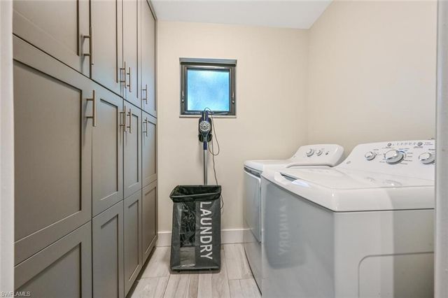 788 Park Shore DR # G17, Naples, FL 34103