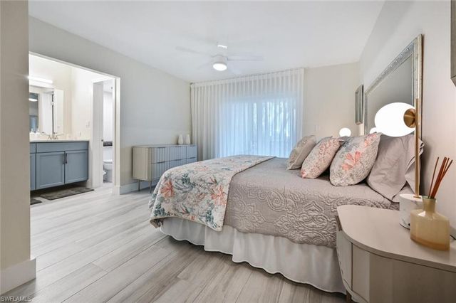 788 Park Shore DR # G17, Naples, FL 34103