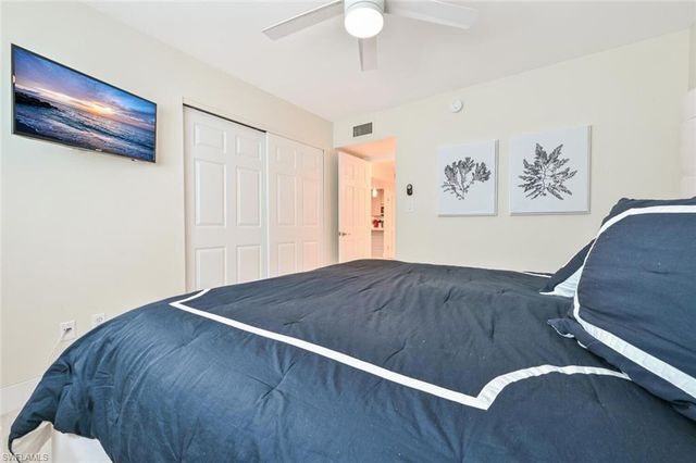 788 Park Shore DR # G17, Naples, FL 34103