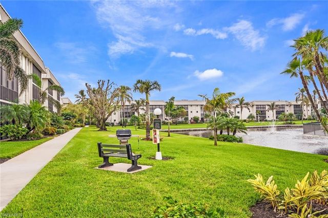 788 Park Shore DR # G17, Naples, FL 34103