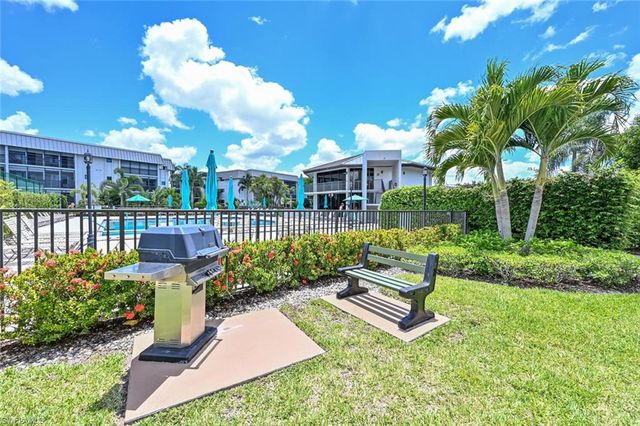 788 Park Shore DR # G17, Naples, FL 34103