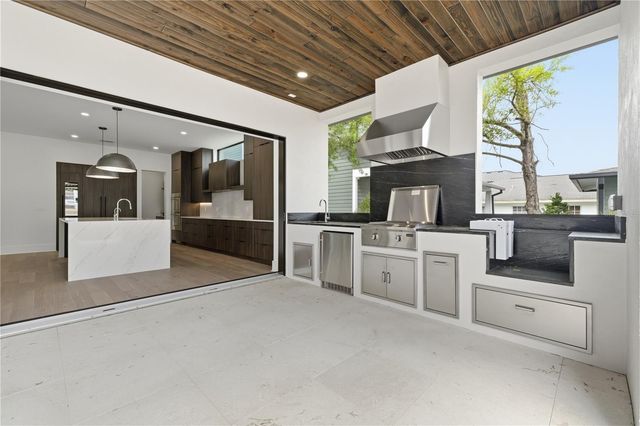 2203 GLENWOOD, Tampa, FL 33602