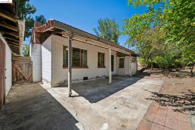 1810 3RD AVE, Walnut Creek, CA 94597