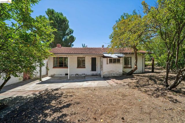 1810 3RD AVE, Walnut Creek, CA 94597