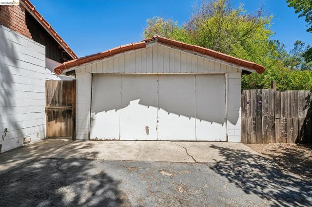 1810 3RD AVE, Walnut Creek, CA 94597