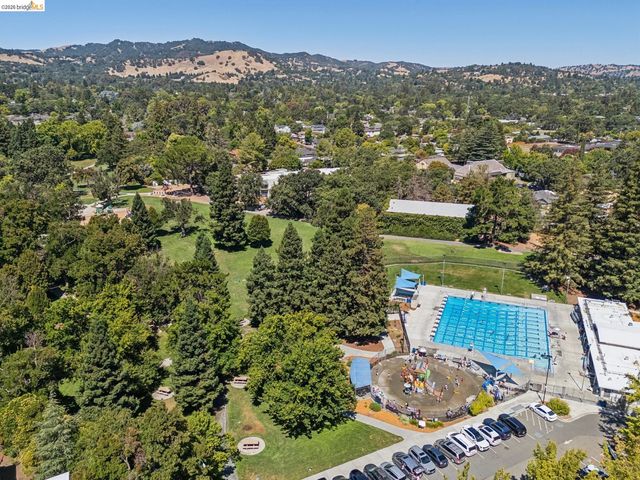 1810 3RD AVE, Walnut Creek, CA 94597