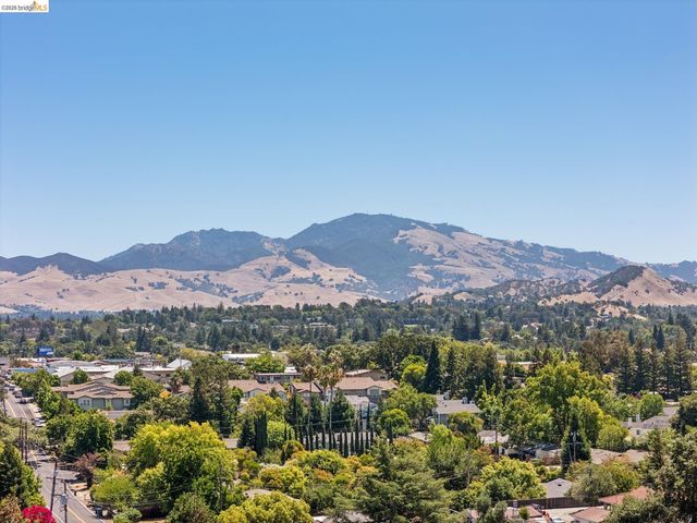1810 3RD AVE, Walnut Creek, CA 94597