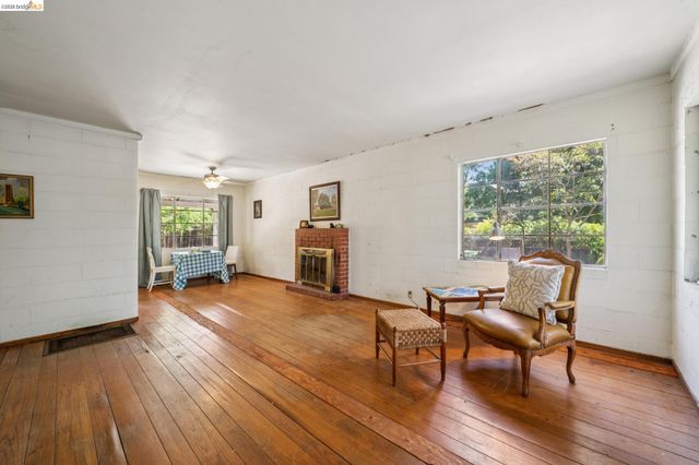 1810 3RD AVE, Walnut Creek, CA 94597