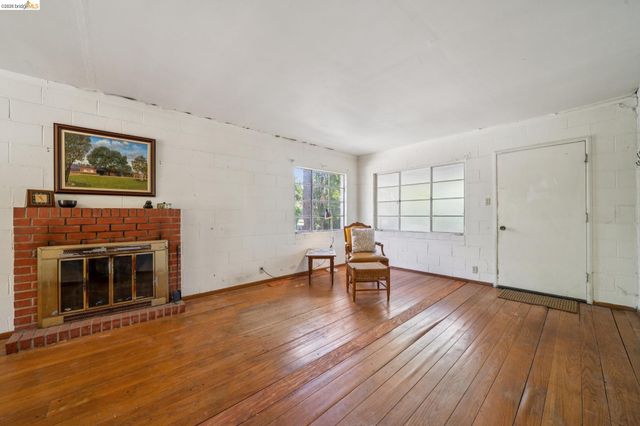 1810 3RD AVE, Walnut Creek, CA 94597
