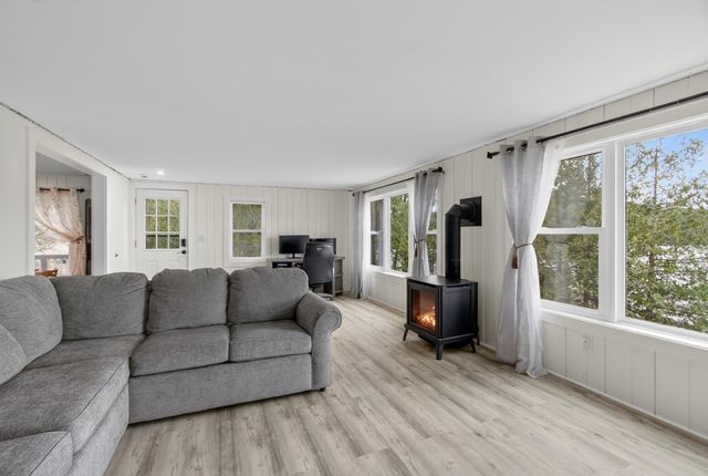 290 Kings Highway, New Durham, NH 03855