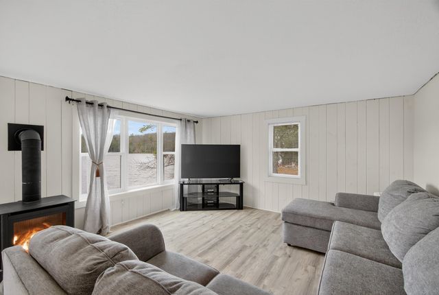 290 Kings Highway, New Durham, NH 03855