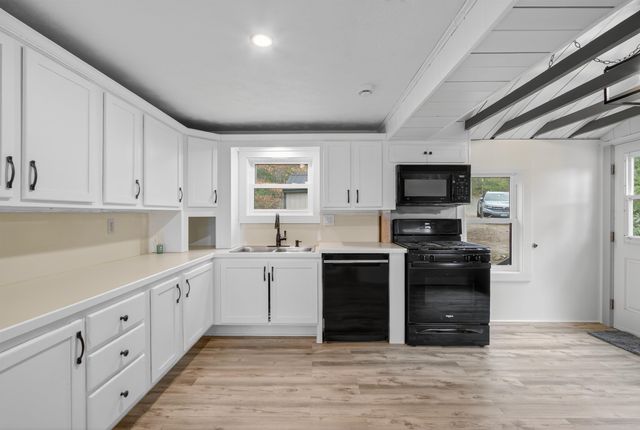 290 Kings Highway, New Durham, NH 03855