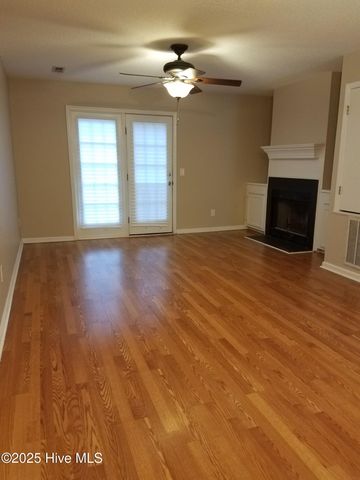 5107 Lamppost Circle, Wilmington, NC 28403