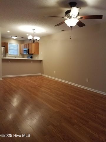 5107 Lamppost Circle, Wilmington, NC 28403