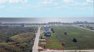 1043 Brighton Jones Boulevard, Gilchrist, TX 77617