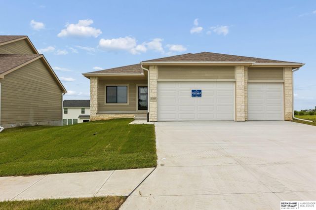 21439 Y Street, Elkhorn, NE 68022