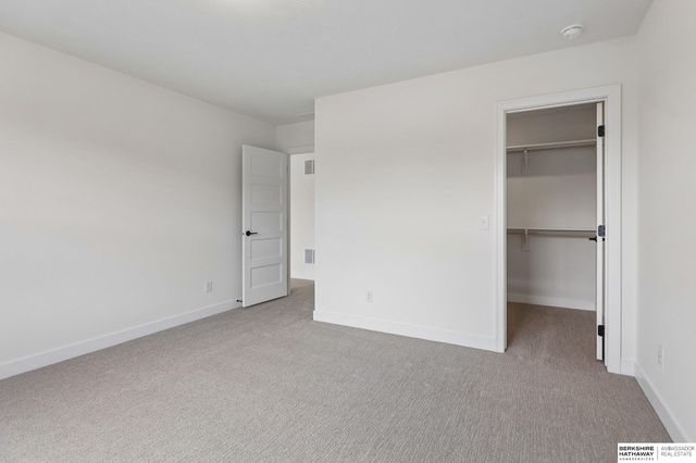 21439 Y Street, Elkhorn, NE 68022