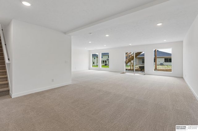 21439 Y Street, Elkhorn, NE 68022