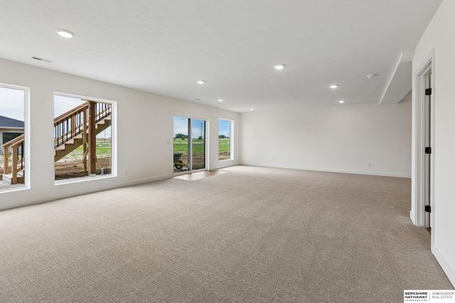 21439 Y Street, Elkhorn, NE 68022