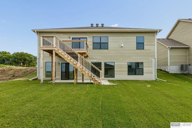 21439 Y Street, Elkhorn, NE 68022