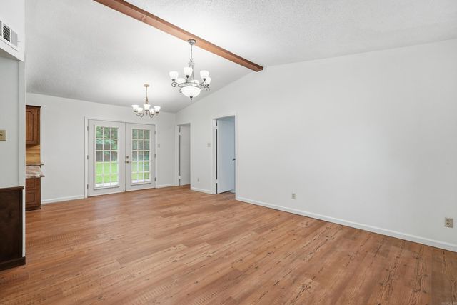1613 N James St, Jacksonville, AR 72076