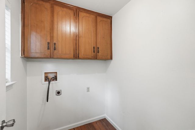 1613 N James St, Jacksonville, AR 72076