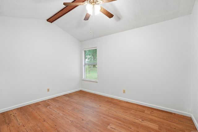1613 N James St, Jacksonville, AR 72076