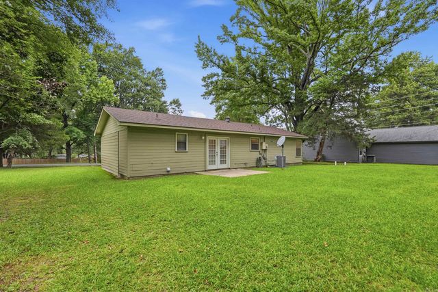 1613 N James St, Jacksonville, AR 72076
