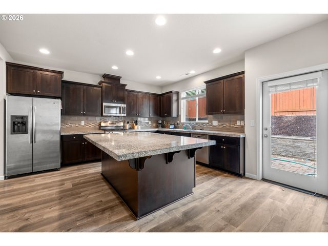 17256 Se BISCAYNE St, Damascus, OR 97089