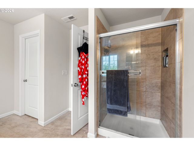 17256 Se BISCAYNE St, Damascus, OR 97089