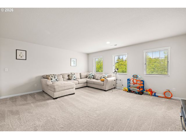17256 Se BISCAYNE St, Damascus, OR 97089