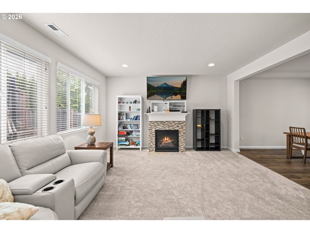 17256 Se BISCAYNE St, Damascus, OR 97089