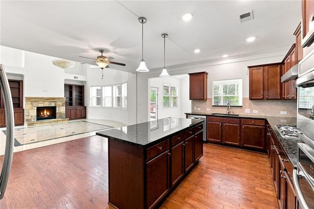 810 Grand Reserve Drive, Suwanee, GA 30024
