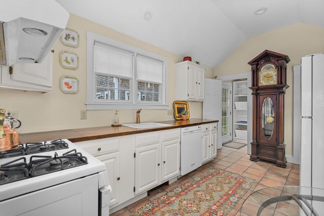 332 S Orleans Road, Orleans, MA 02653