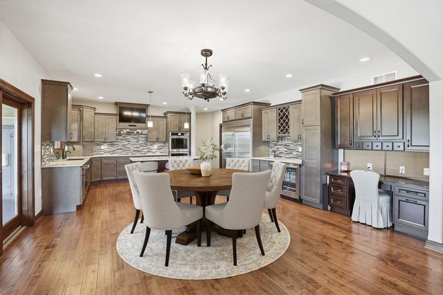 2800 W 133rd Lane, Crown Point, IN 46307