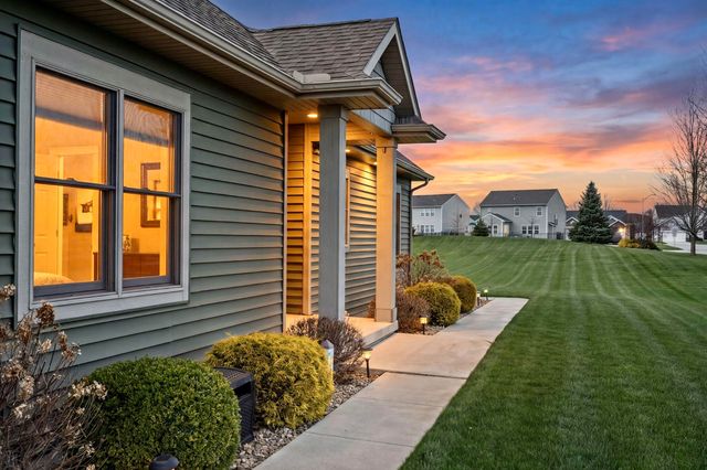 2800 W 133rd Lane, Crown Point, IN 46307
