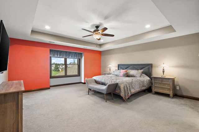 2800 W 133rd Lane, Crown Point, IN 46307