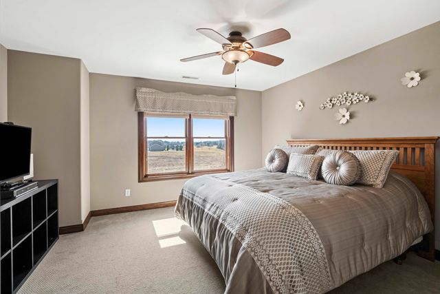 2800 W 133rd Lane, Crown Point, IN 46307