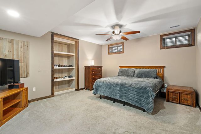 2800 W 133rd Lane, Crown Point, IN 46307