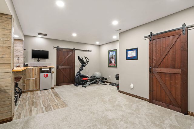 2800 W 133rd Lane, Crown Point, IN 46307