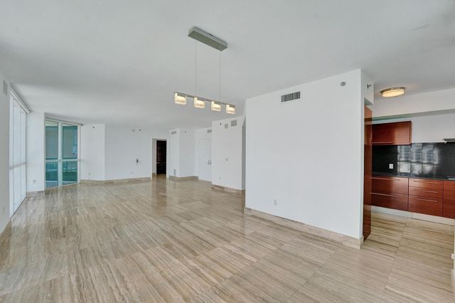 101 S Fort Lauderdale Beach Boulevard 806, Fort Lauderdale, FL 33316