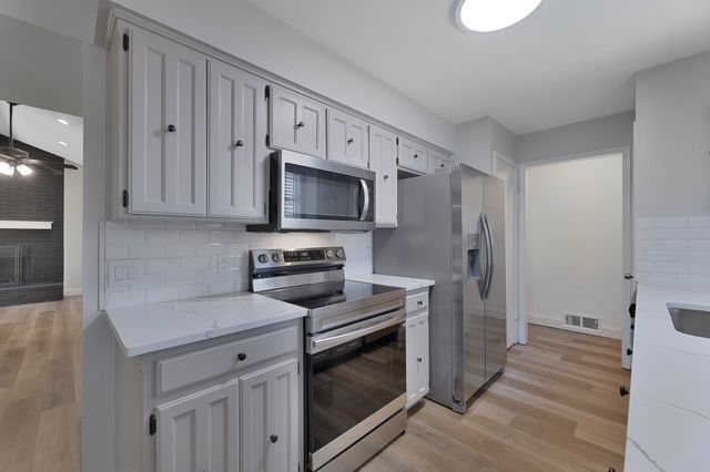 5002 French Wood Drive, Arlington, TX 76016