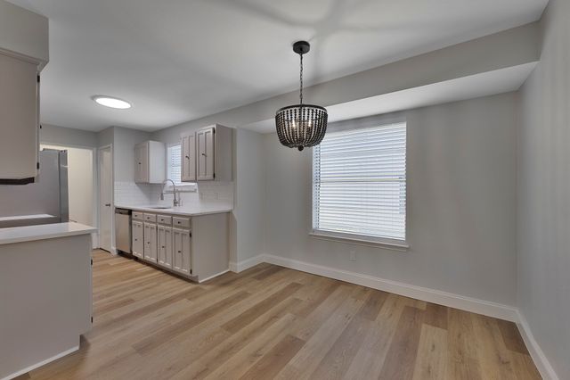 5002 French Wood Drive, Arlington, TX 76016