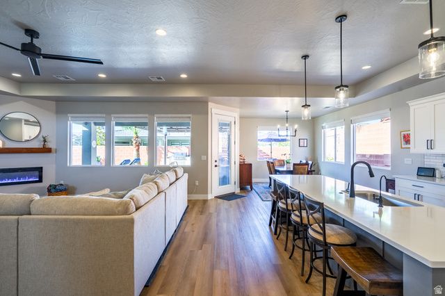 143 N APEX LN, Ivins, UT 84738