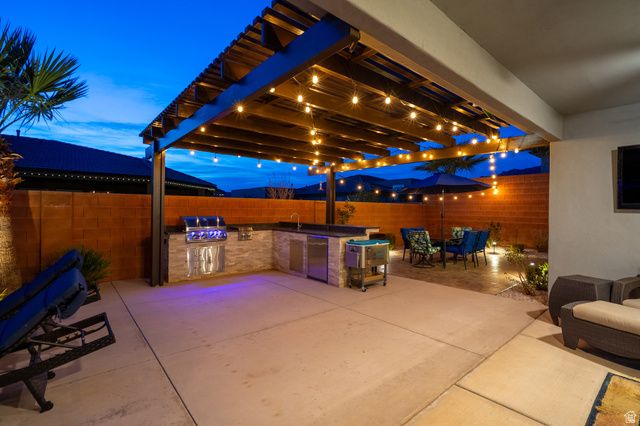 143 N APEX LN, Ivins, UT 84738