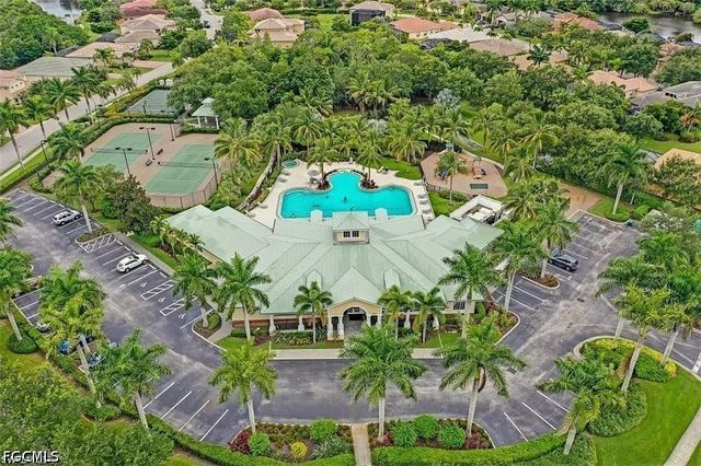 13092 Silver Thorn LOOP, North Fort Myers, FL 33903