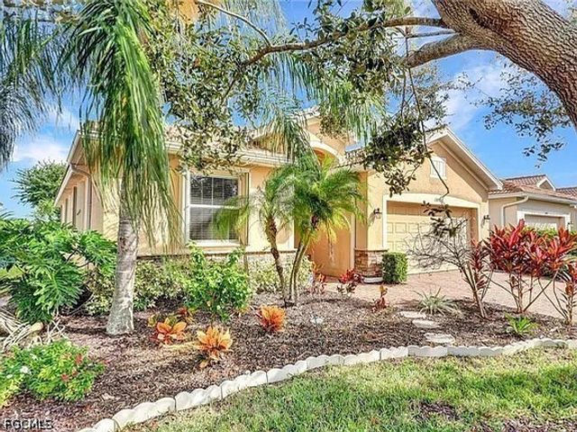 13092 Silver Thorn LOOP, North Fort Myers, FL 33903