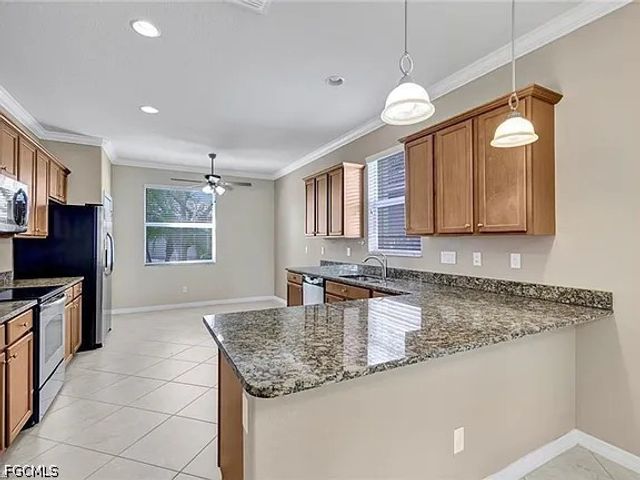 13092 Silver Thorn LOOP, North Fort Myers, FL 33903